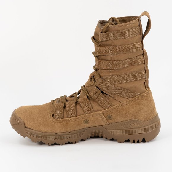 nike military boots coyote